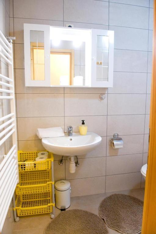 Planinca -Hisa Z Razgledom Apartment Smarje pri Jelsah Ngoại thất bức ảnh