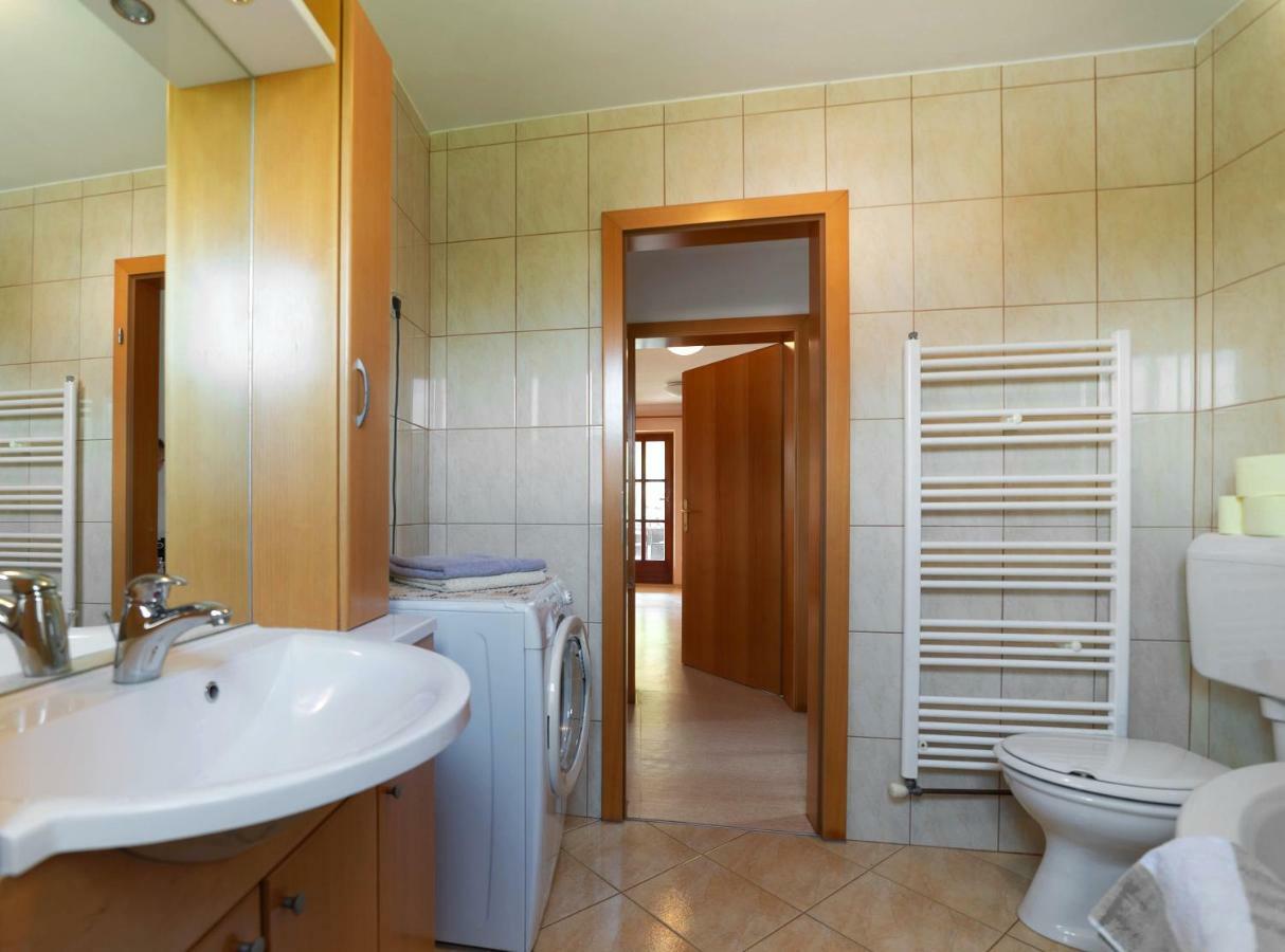 Planinca -Hisa Z Razgledom Apartment Smarje pri Jelsah Ngoại thất bức ảnh
